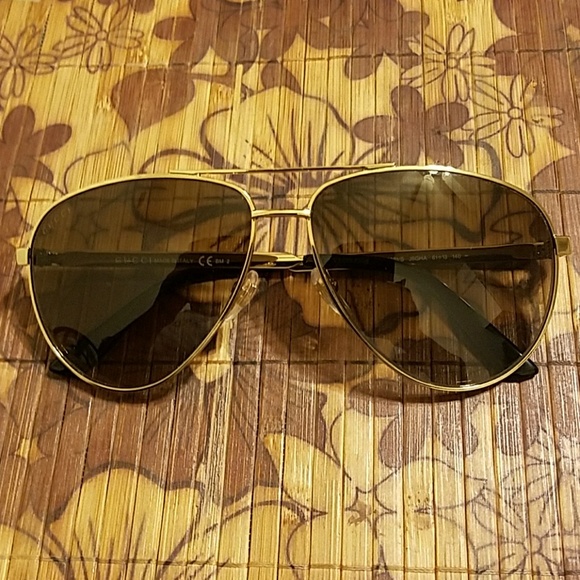 Gucci Other - Gucci sunglasses
